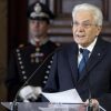 Mattarella, messaggio al Papa: “Italia lavora per favorire soluzione pacifica conflitti”