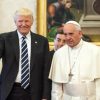 “Lo scontro Trump-Bergoglio è già iniziato”, parla l’ex agente Cia