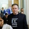 Musk spaventa l’Ucraina, poi il dietrofront: “Non spengo Starlink”